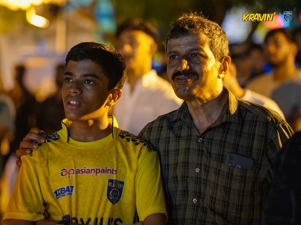 Result aside, your spirit fuels us forward! 🙌

Thank you for making @KravinIndia Fan Park a sea of passion & energy last night 💛

#KBFC #KeralaBlasters