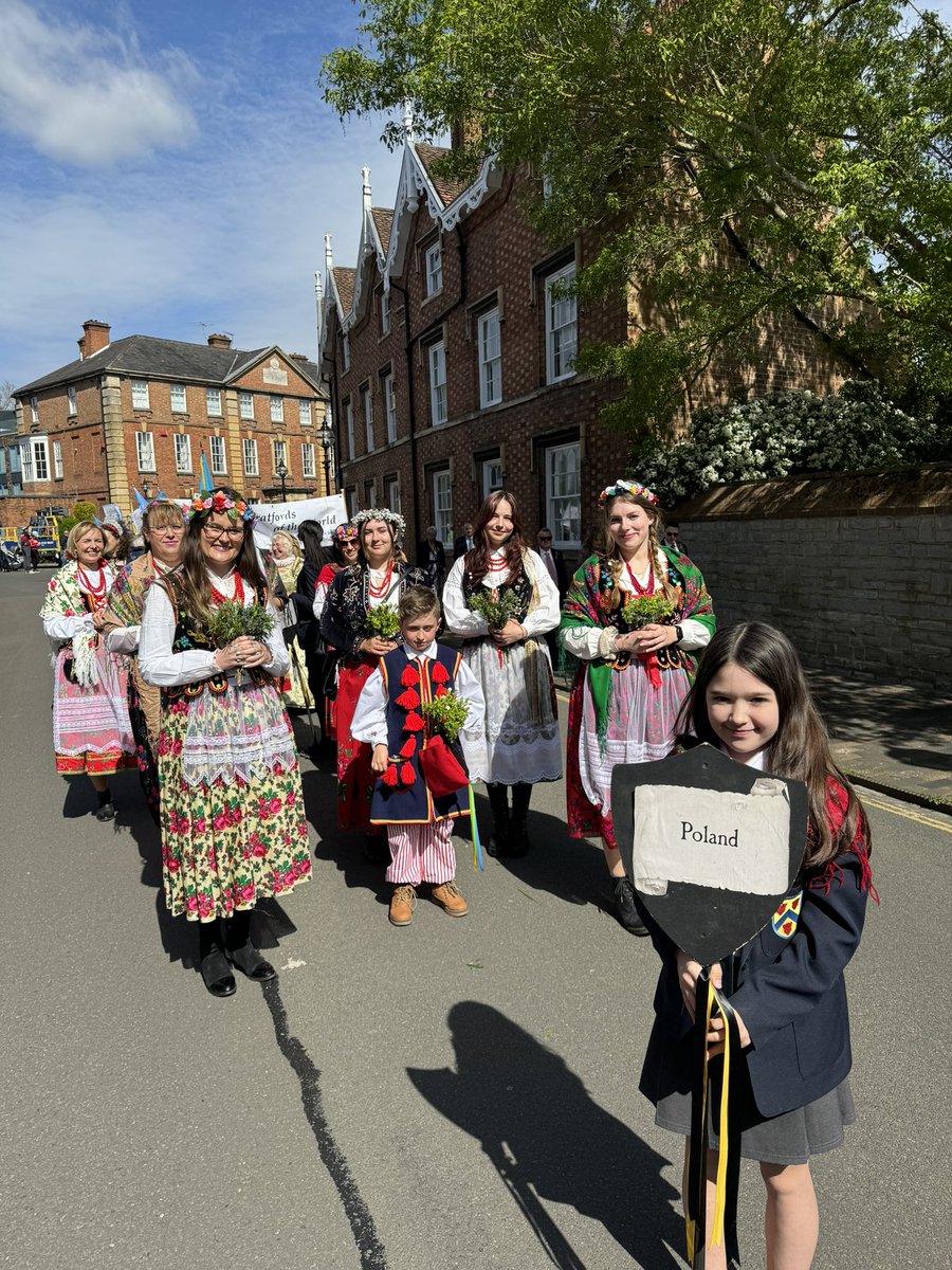 Shakespeare’s England tweet media