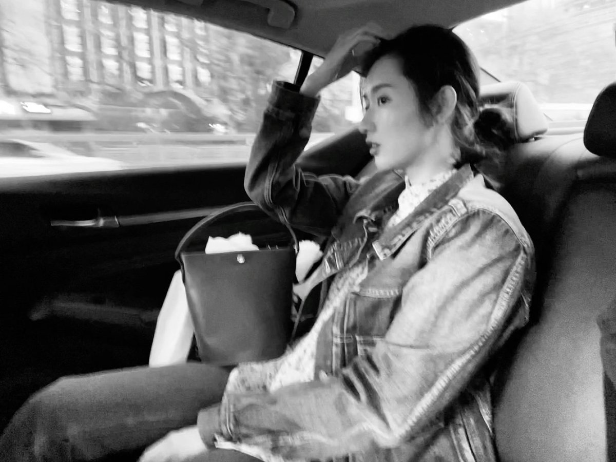 Antiqueclouds's tweet photo. #WangYuwen a year ago today
#MissingYuwen(29) https://t.co/WpSWsY2cTx