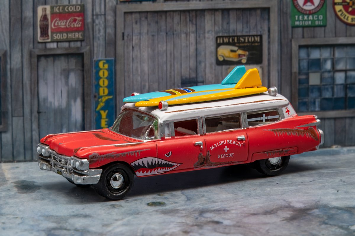 1959 Cadillac Eldorado Ambulance: Surf Shark: Johnny Lightning
Johnny Lightning: #johnnylightningdiecast #johnnylightningdiecastcars #johnnylightning #johnnylightningcollectors #diecastcollector #diecastcollection #diecast