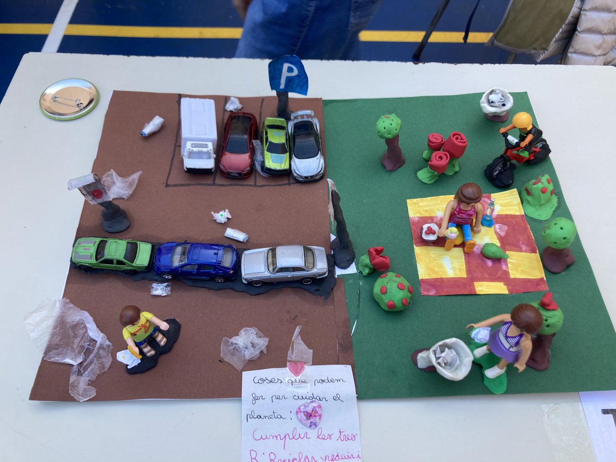 mireia_benaiges's tweet photo. Avui III FIRA LESTOSTEAM a l’@LestonnacTgn . Gran participació d’alumnes en una jornada on conflueixen la ciència, la tecnologia i l’aprenentatge. Gràcies per permetre’m compartir amb vosaltres aquests espais de trobada STEAM @EnricBolano https://t.co/oPn5b8YXfu