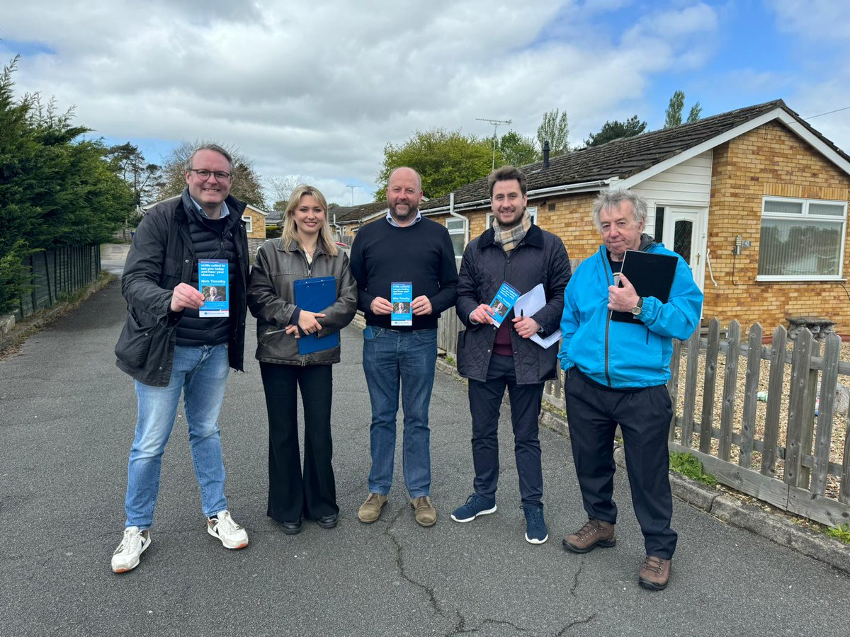 Great to be out in Brandon, West Suffolk with @Conservatives candidate @NJ_Timothy, @kafkaswife, @MDC12345678 & the local team! 💙✔️