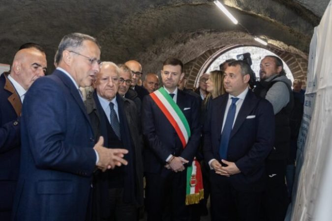 #Sorrento, diventa operativo il tunnel che collega le fogne al depuratore di Punta Gradelle: #Sorrento, 20 Aprile – E’ diventato finalmente realtà il tunnel di quattrocento metri che permetterà di convogliare tutti i reflui del Comune di Sorrento verso… dlvr.it/T5mWnL