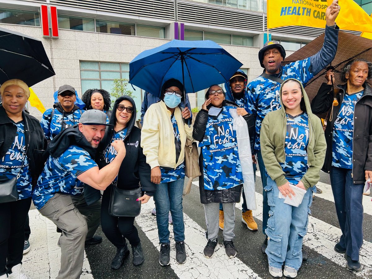 Philadelphia AFSCME NUHHCE District 1199c members at UPenn Medical Center standing against subcontracting all the their departments. All workers deserve dignity, respect and livable wages! #UnionStrong