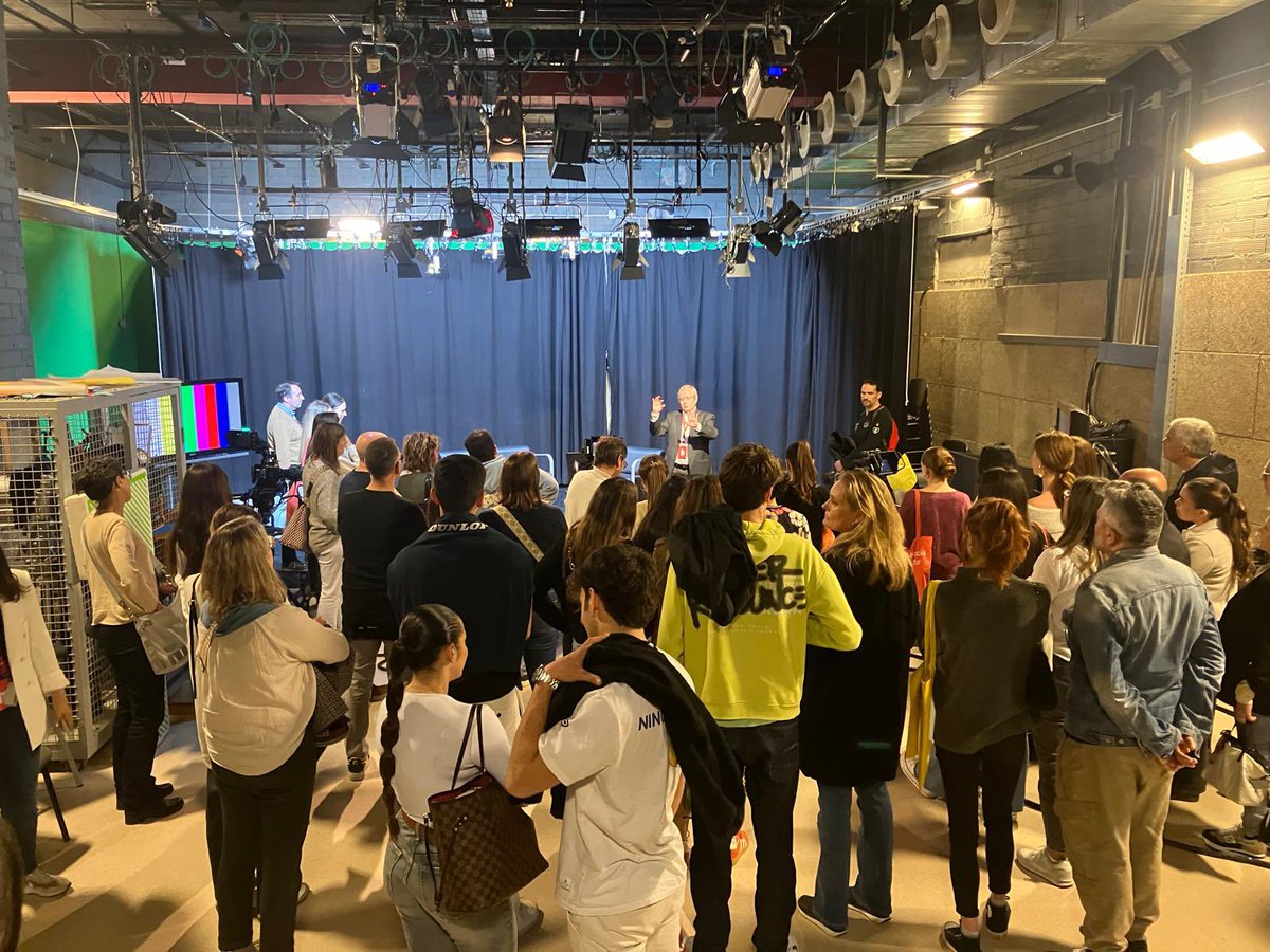 JosepM_Picola's tweet image. Nova Jornada de Portes Obertes aquest dissabte 20 a @BlanquernaFCRI, com sempre amb ganes de compartir projecte, manera de fer i el que entenem per excel.lència com a sinònim de futur il.lusionant. #OrgullBlanquerna #TalentBlanquerna :)