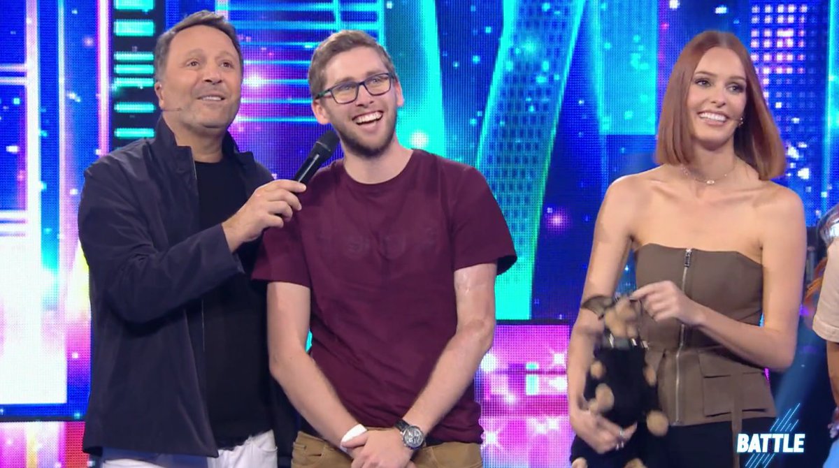 Mediasinfos's tweet image. Cette nuit à partir de 1H du matin, le nouveau numéro inédit de l’émission #VTEP avec @Arthur_Officiel a réuni un peu plus de 100.000 téléspectateurs. Notre article est ici: mediasinfosblog.wordpress.com/2024/04/20/dec…