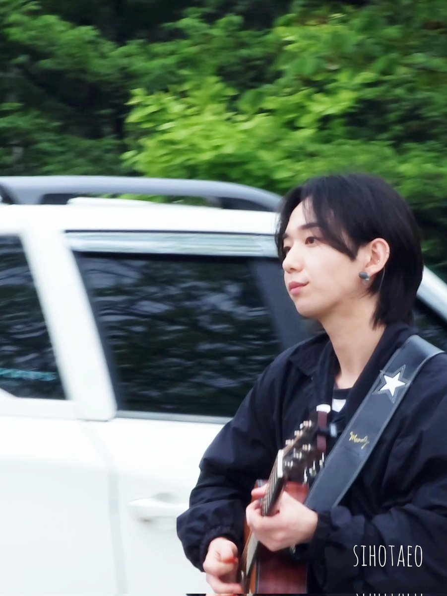 SIHOTAEO's tweet photo. 2024.04.20

익산 아하데이 나눔콘서트
리허설 끝나고 내려가는 모습

#임윤성 #IMYOONSEONG https://t.co/pBkVJZTCaz