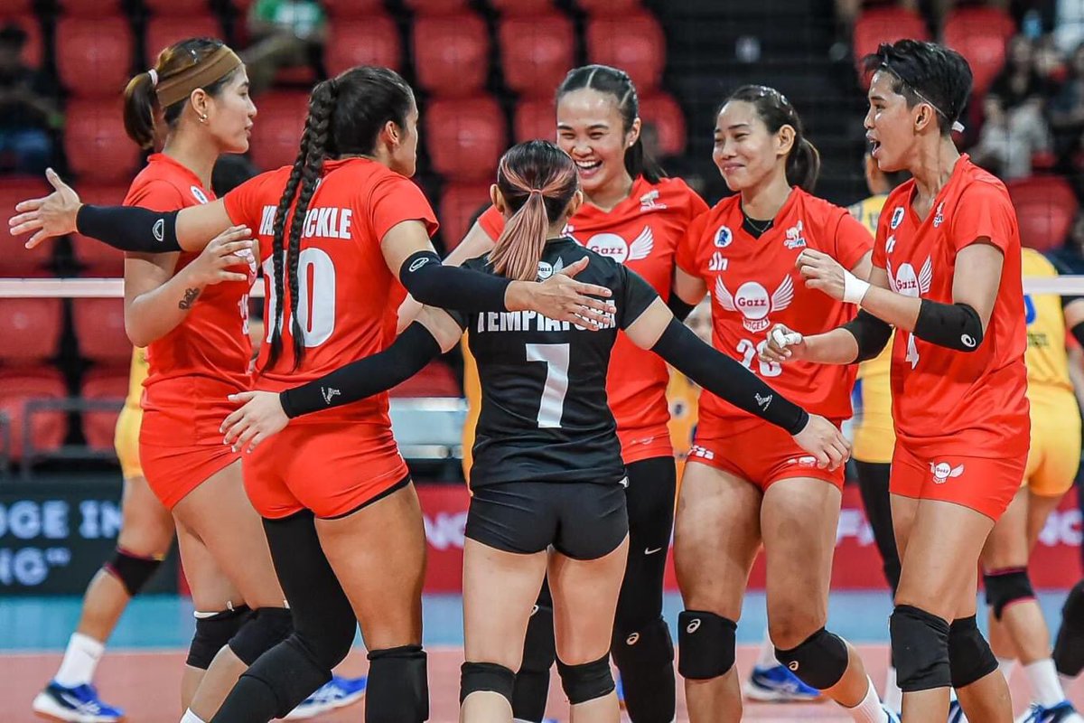 QueenHellaxx's tweet photo. PVL 2024 Final 4! Congrats! #PVL2024 @PVLph 

Petrogazz ❤️
ChocoMucho 💜
Creamline 💖
Chery Tiggo ❤️ https://t.co/seHiBk4eRB