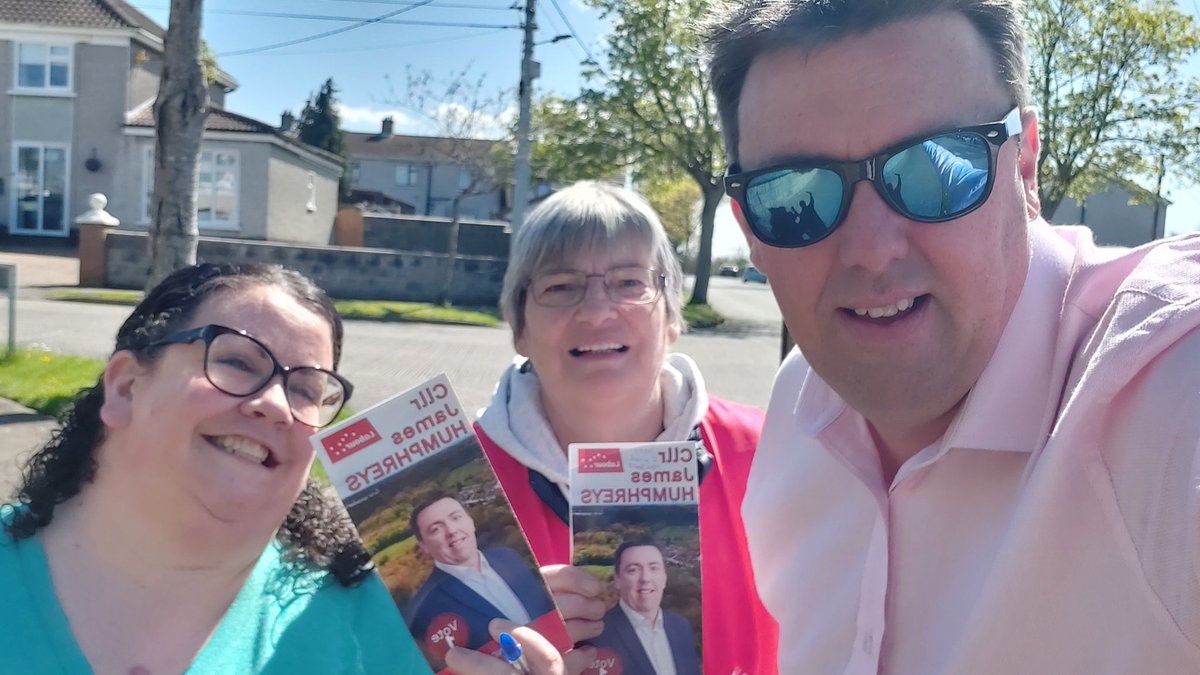Sun is shining in Swords today on the @labour canvass in Swords. 6 weeks and 6 days till #LE24