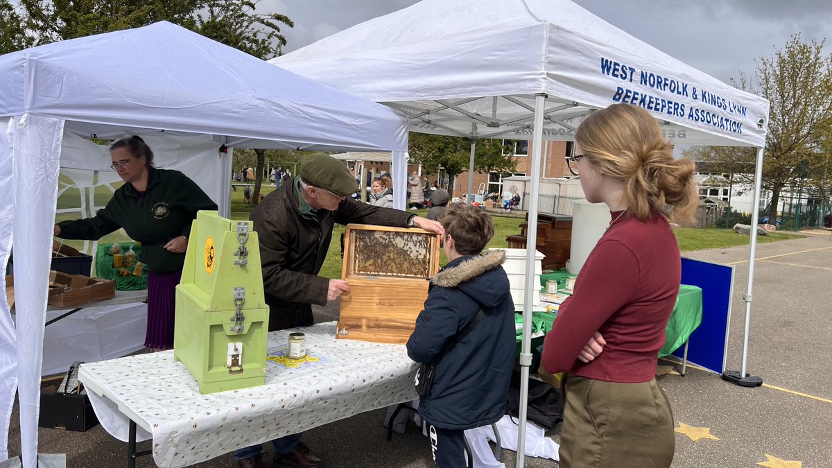 AcademyUpwell's tweet photo. An exceptional Earth Day Fesitval @nelson_academy  today, educating us about conservation and sustainability, nurturing our love of the outside world! @EMAT_Edu #TeamEMAT #TeamAce Thank you Sarah &amp; the Team! https://t.co/MDbbElpmB9