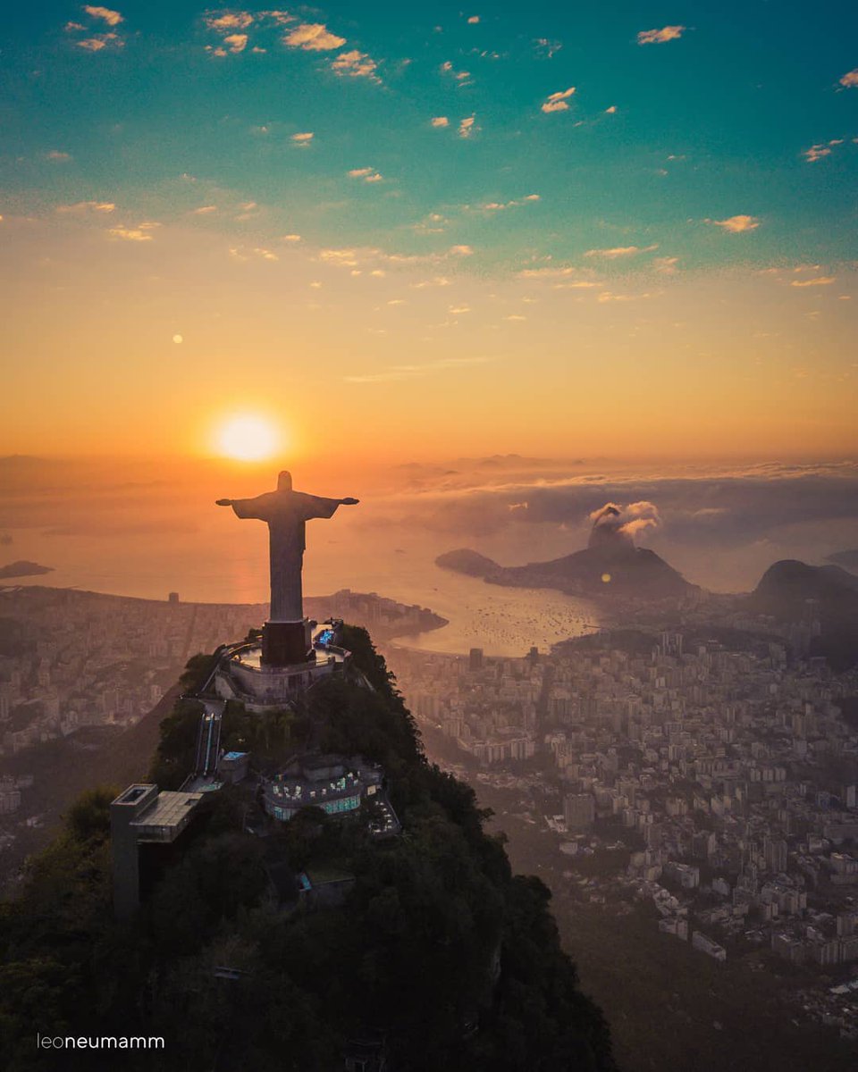 JamesLucasIT's tweet photo. This is an aerial view of Christ the Redeemer, located at the peak of the Corcovado mountain, overlooking the city of Rio de Janeiro.

Photos by Leonardo Neumamm. https://t.co/EwvghgD2WE