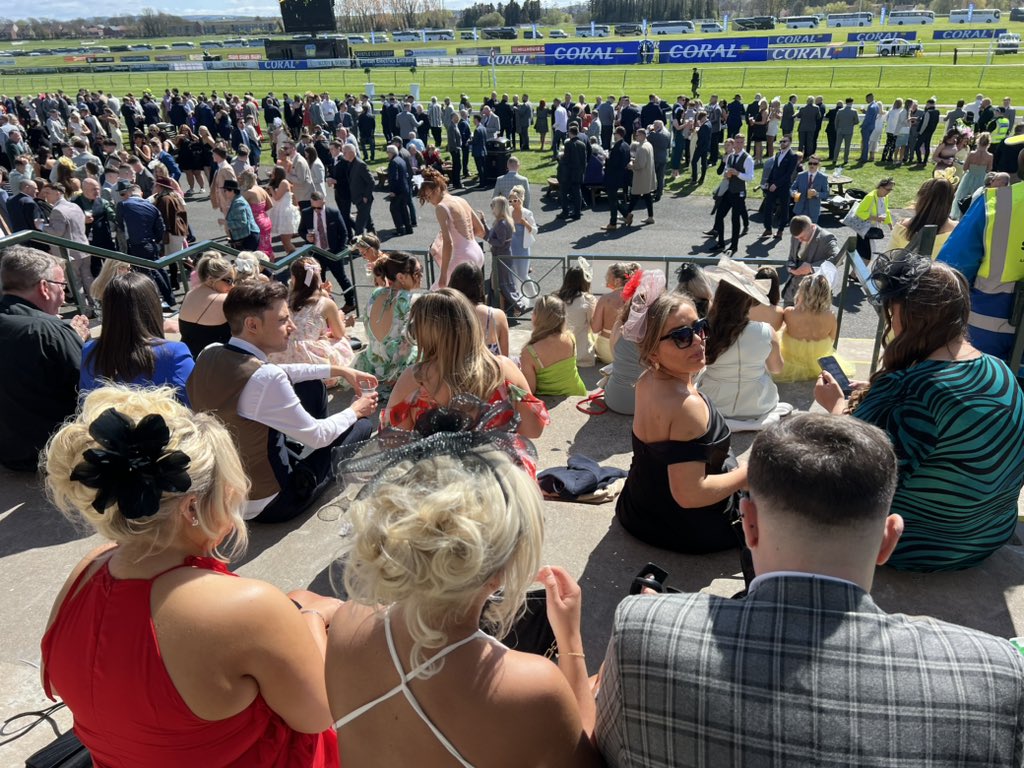 Glorious Ayr and glorious ladies trying to outdo Aintree.