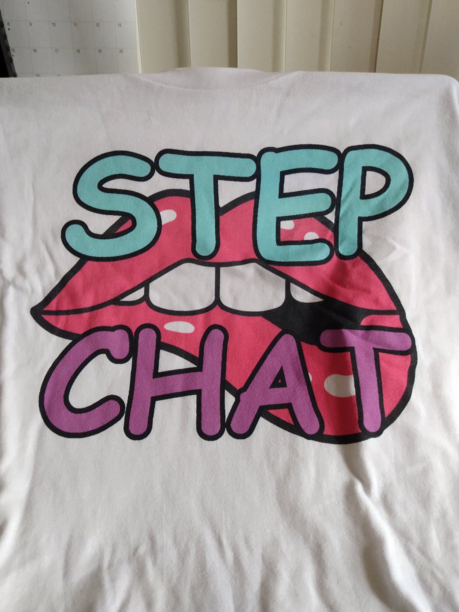 Sammibear20's tweet photo. Got this amazing and I love it. Thank you duckmom for the chance to get this and thank you @DadeAudio for this awesome merch. #releaseyourwolf https://t.co/OGkDy7G8uW