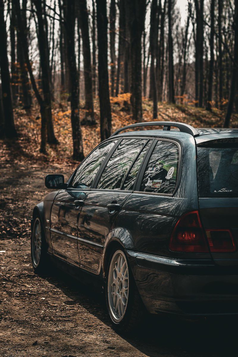 The cooler the car , the better the vibe. 🚗
#photography #photo #fotografia #foto #canonphotography #canon_photos #canon850d #carphotography #cars #bmw #320d