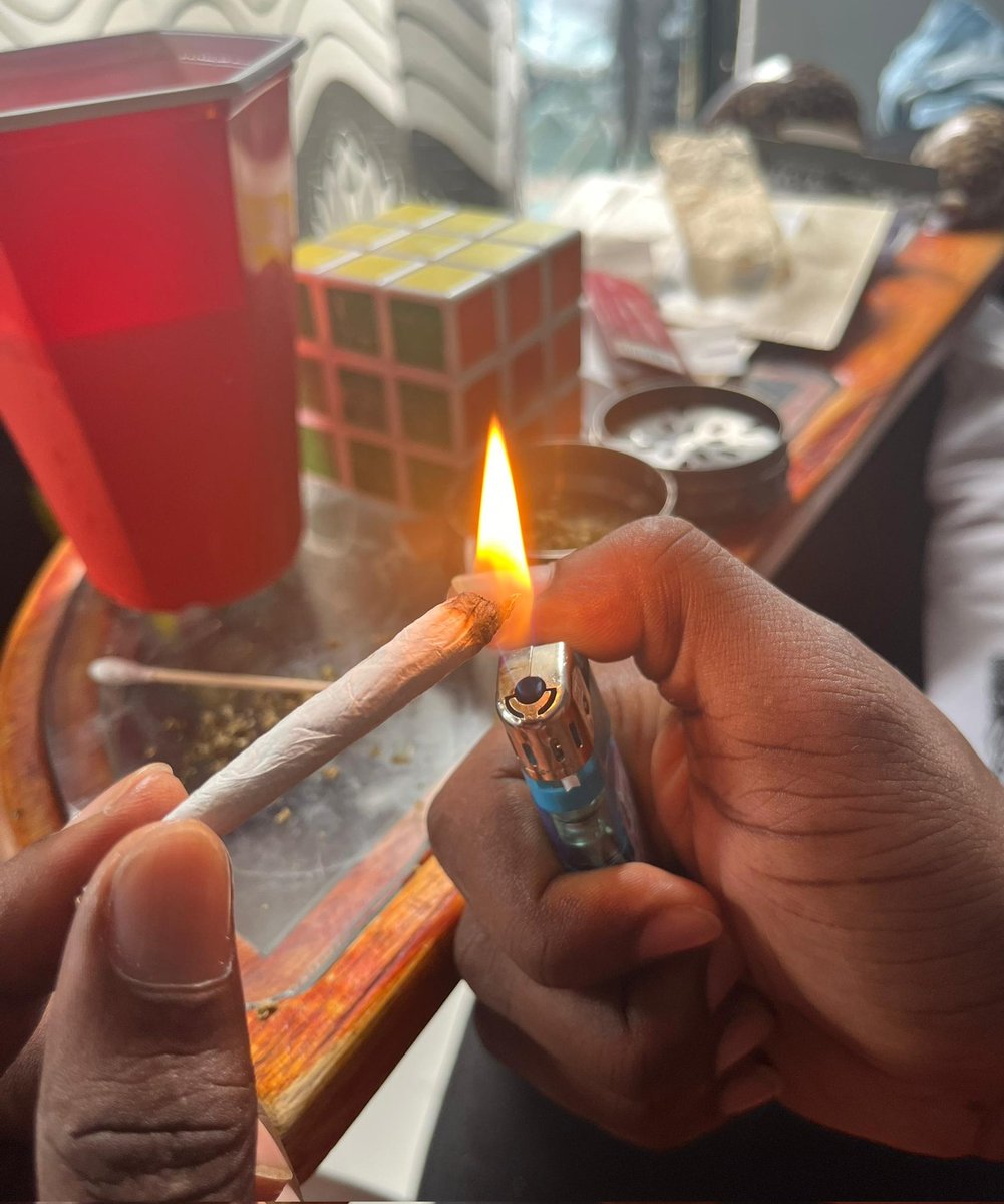 Minholucas14's tweet photo. Happy 420 to y'all π¬
#Stephen Letoo #Uhuru Kenyatta #CDF Ogolla #Raila Odinga #Kairo #Citizen Tv #MasculinitySaturday #Oscar Sudi #Nyakundi #Kinoti #DP Rigathi Gachagua #university https://t.co/AqlPscQ6mE