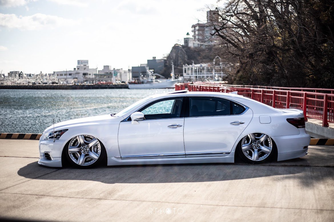 Yuga_96's tweet photo. 3コート WHITE PEARL CRYSTAL SHINE 077 
#LEXUS
#LS460L
#USF41
#EXECUTIVE
#4seater https://t.co/IWjNgz1kkJ