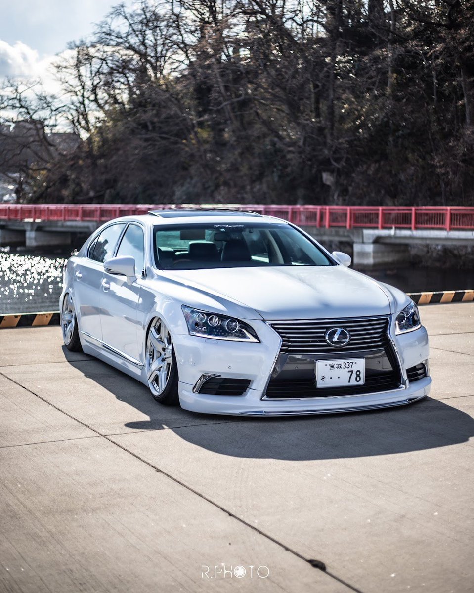 Yuga_96's tweet photo. 3コート WHITE PEARL CRYSTAL SHINE 077 
#LEXUS
#LS460L
#USF41
#EXECUTIVE
#4seater https://t.co/IWjNgz1kkJ