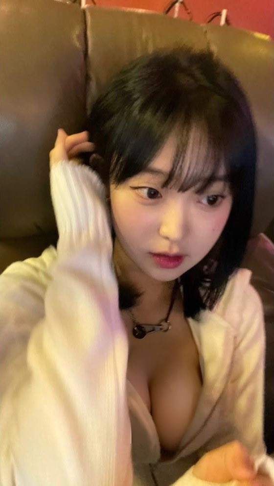 yunlv0's tweet photo. 변태 구인
#섹트 #맘눌뎀 https://t.co/esjiIsoFSf