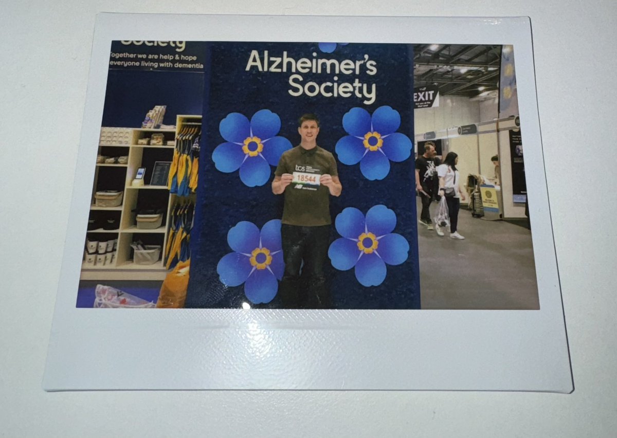 jackobrien91's tweet photo. Been up to collect my race number with the wife and kids. All ready for the @LondonMarathon tomorrow, running for @alzheimerssoc. Thanks to everyone who has already sponsored, any other donations will be greatly appreciated - https://t.co/DyEPQ3VF0S #londonmarathon2024 https://t.co/A4NoEof0Hc