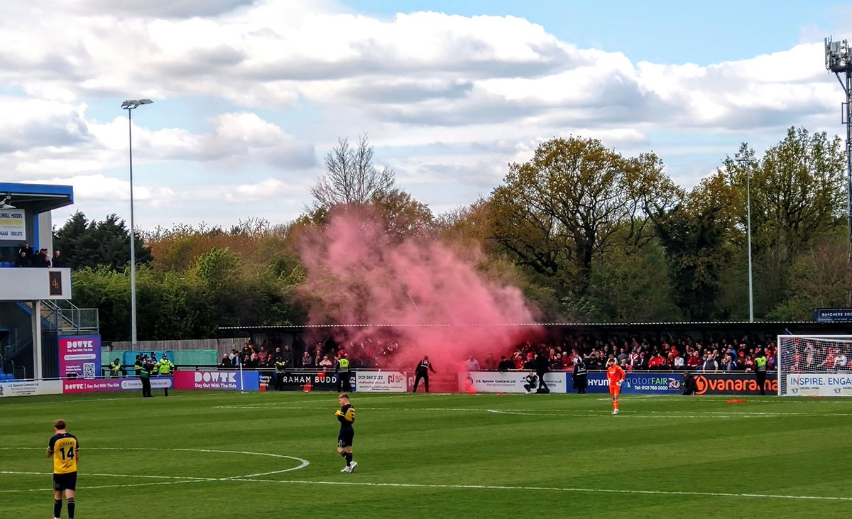 1,153 York City fans away at Solihull Moors today. #ycfc