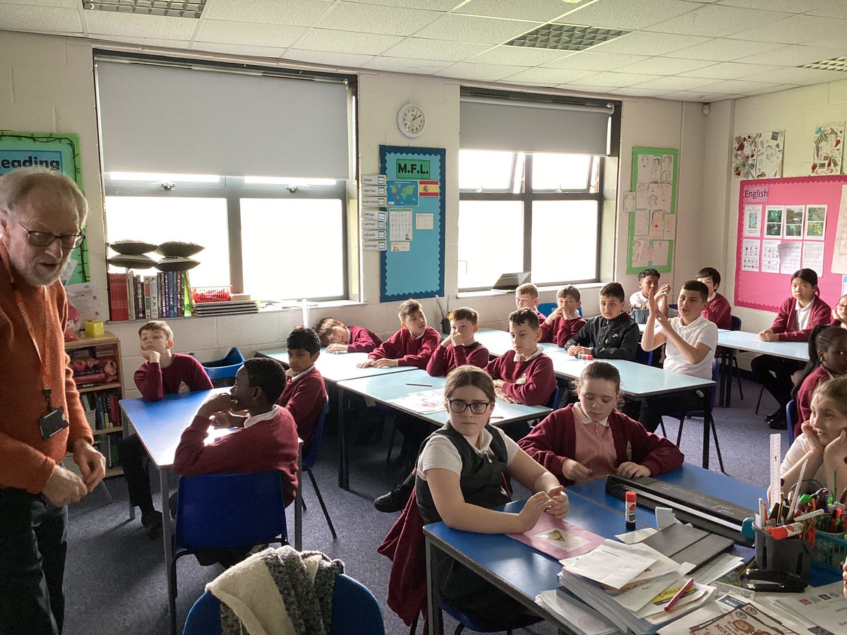 Year 6 had a visit from the Year 6 Governor 🌈 We discussed the theory of evolution by Charles Darwin and the religious Creation Story. It was a fantastic opportunity to hear beliefs, discuss opinions and reflect together #IQMFamily @MabLanePri @MissWilliamsMLP @MrsRogersMLP
