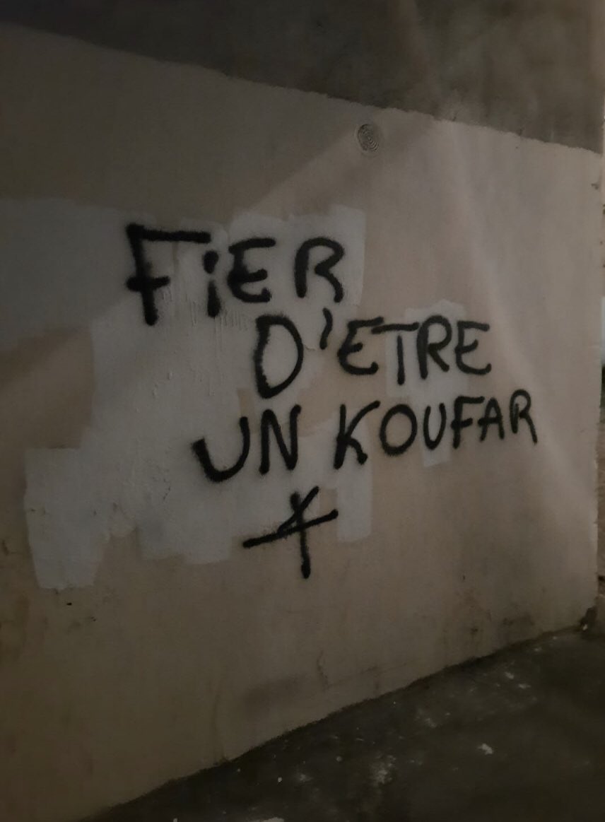 Voilà ce que monsieur Portes’député janlukard appelle une mention raciste Autrement dit,l’athée,celui qui ne croit pas en Dieu est RACISTE? Mais,ma pure parole,il se croit en théocratie Mais on est près de 70%en France à être des kouffars On n’emmerde personne,on ne tue 1