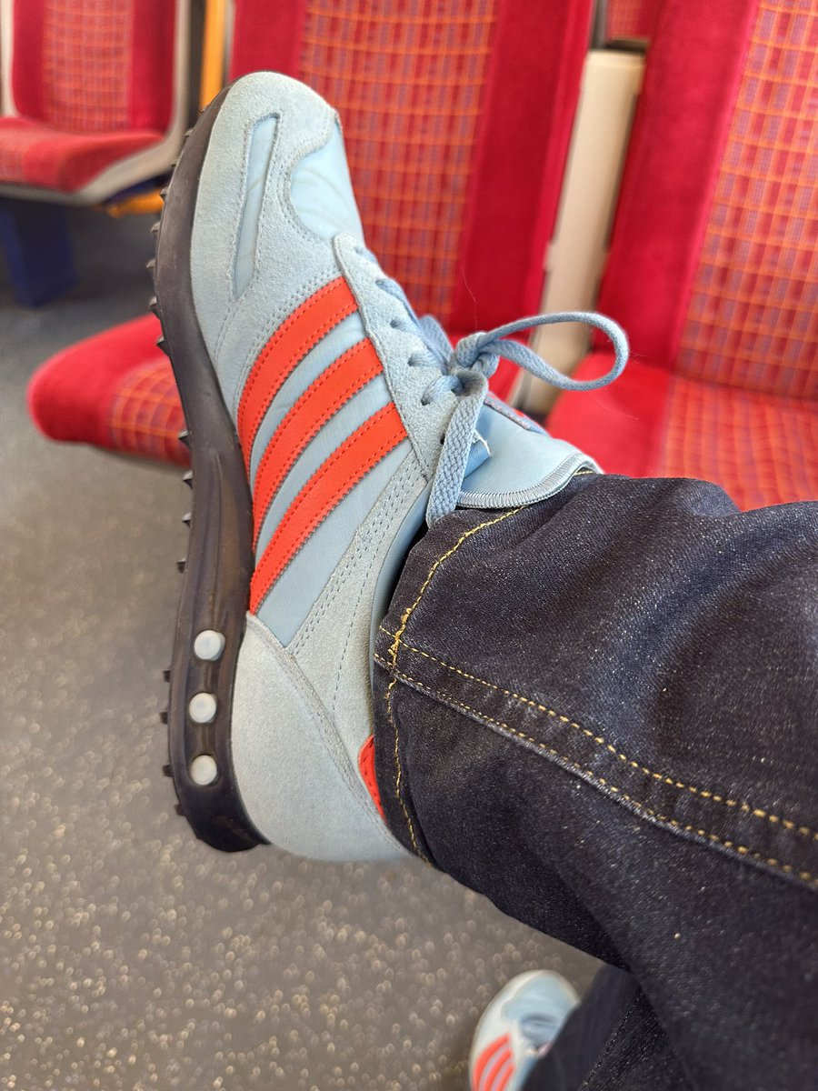 Todays choice #adidas #shareyourstripes #Adifamily #ADIDASORIGINALS