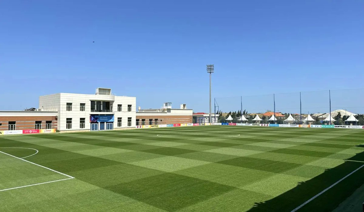 AgrosportAz's tweet photo. Oyun günü!
🥅 Zirə FK- Neftçi FK
🏟️ Zirə İdman Kompleksinin stadionu 
🕛17:00
#agrosportteam🌱⚽️ #pfl2023/24 #zirestadium #pitchservicesAzerbaijan https://t.co/wDQvxga2Nu