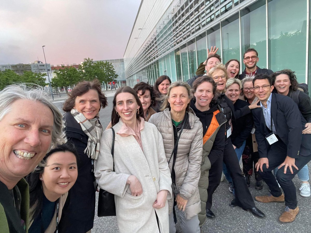 clo2me's tweet image. Great time so far at #OARSI2024 in Vienna learning, sharing and mostly catching up!! @GLAD_Int @GLAD_Ireland @CarolynAEmery @jwhittak_physio @ewa_roos @Helen0Leary etc. 🇦🇹