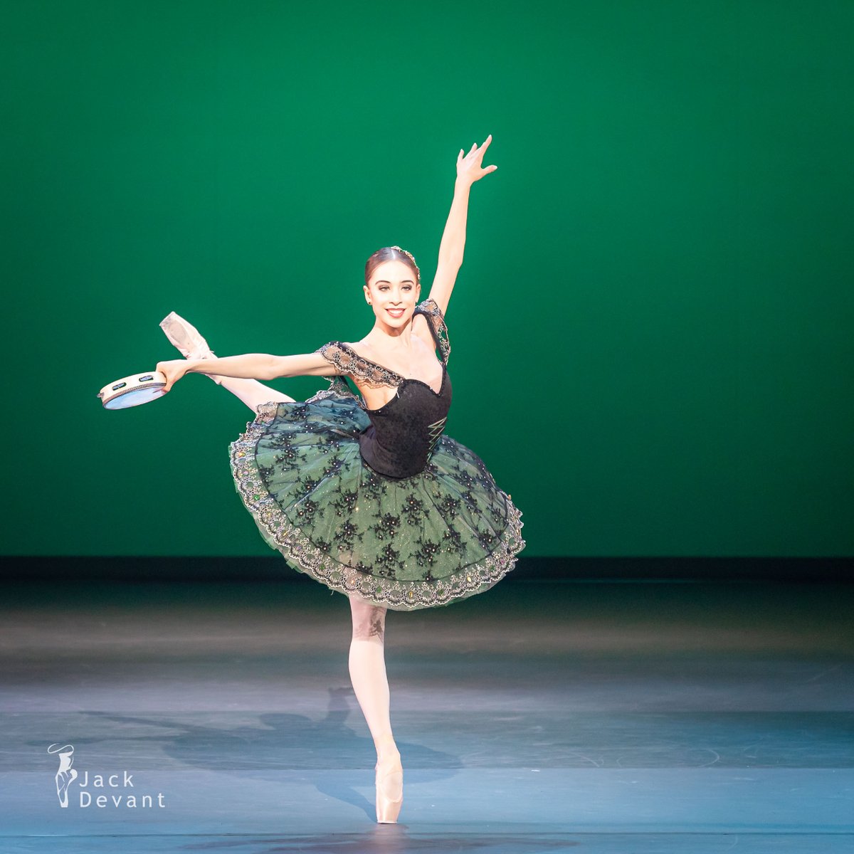 Margarita Fernandes in La Esmeralda, music by Cesare Pugni, choreography by Jules Perrot, subsequently revised by Marius Petipa, Agrippina Vaganova and Pyotr Gusev. Ballet Icons Gala 2024, London

#Ballerina #MargaritaFernandes #Ballet #LaEsmeralda #BalletIconsGala