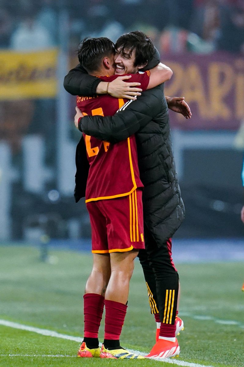Paulo Dybala & Sardar Azmoun

#Dybala #RomaMilan