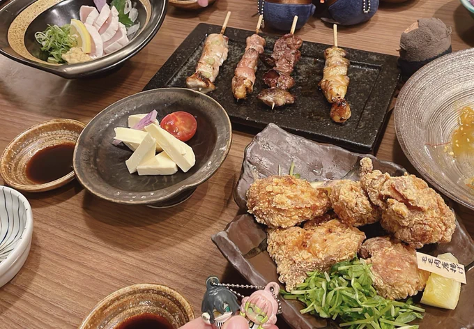 「コナ●で終始盛り上がる酒と飯は美味かったな甘露寺」 