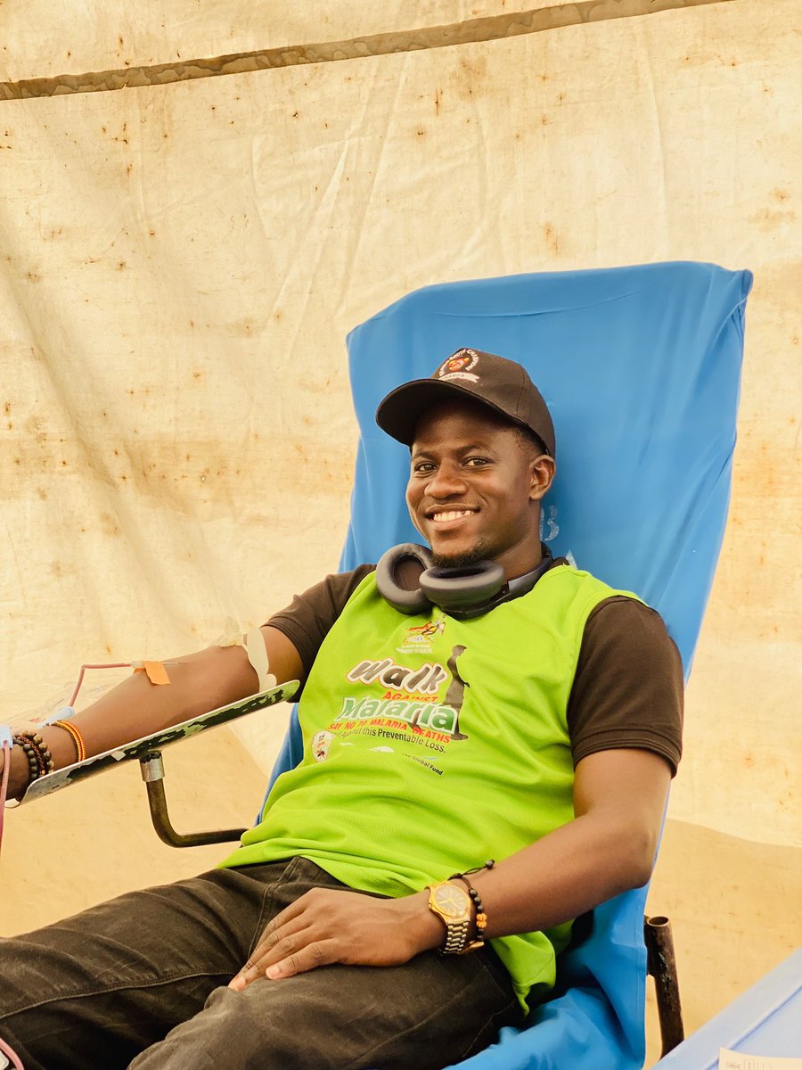 Proud to   to join  the #MalariaWalk2024  with @Thomas_Tayebwa  
I Donated blood too - feels great giving back on a Saturday morning. Big thanks to @MalariaYouthUG for mobilizing the young people to actively participate ♀️ #EndMalaria 🇺🇬