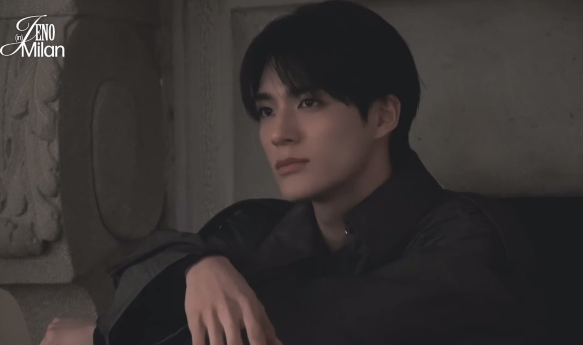 jn20192's tweet photo. JENO in Milan🇮🇹 #제노 #JENO https://t.co/KNWySSXRFD