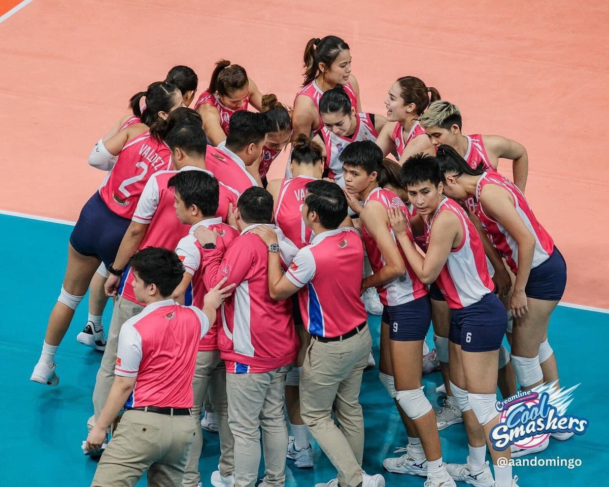 CREAMLINE ang team na ang DAMI PINAKABA this PVL Conference. 🤣 Welcome to the Semis Cool Smashers! 💖 #PVL2024 #CreamlineCoolSmashers