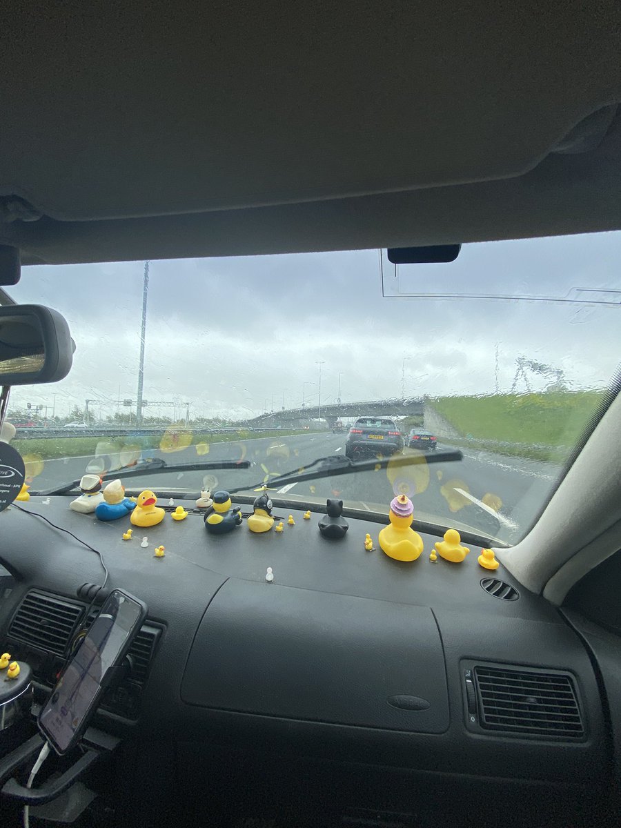 Got picked up in a duck car for todays show in Vlaardingen 🇳🇱 Set time 7pm!