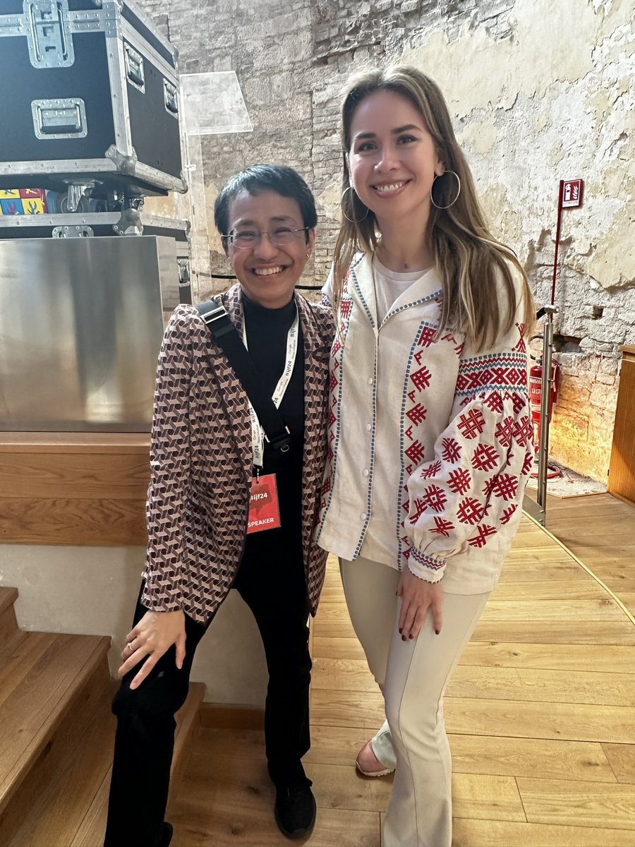 Anna Chaika (@annachaika_ua) on Twitter photo <a href="/mariaressa/">Maria Ressa</a> <a href="/dw_volos/">DW Volos</a>
“If each of us acts in his own reality, how do we come together and solve any problem? It’s like the Matrix meets the Truman Show. We are powering that engine, and we are performing in our own show, but we are not connecting.”
<a href="/journalismfest/">International Journalism Festival</a> <a href="/mariaressa/">Maria Ressa</a> <a href="/dw_volos/">DW Volos</a>
“If each of us acts in his own reality, how do we come together and solve any problem? It’s like the Matrix meets the Truman Show. We are powering that engine, and we are performing in our own show, but we are not connecting.”
<a href="/journalismfest/">International Journalism Festival</a>