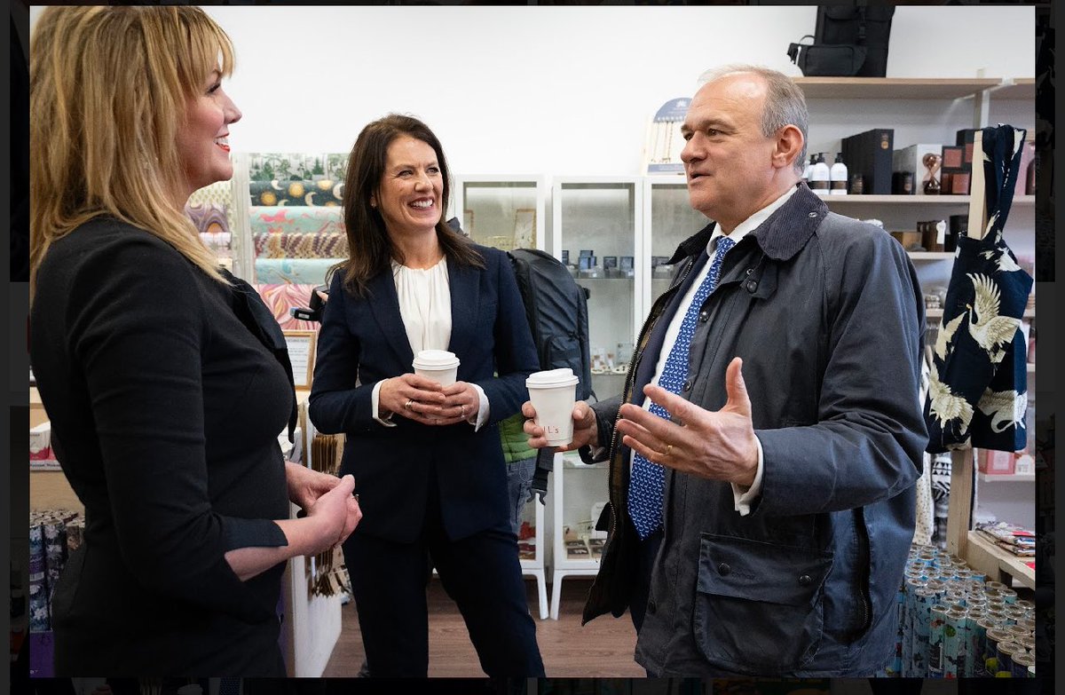 Great morning with @EdwardJDavey in Esher supporting the high street and meeting local business @esherchamber @GAILsBakery @TheBearEsher @LibDems @brucemcd23 #EsherAndWalton