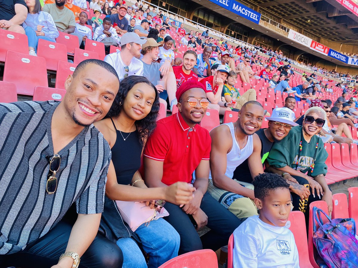 yolandamukondi's tweet photo. Whatchu gon do about it NOTHING
Emirates airline park 😉 https://t.co/uLB551Qq87