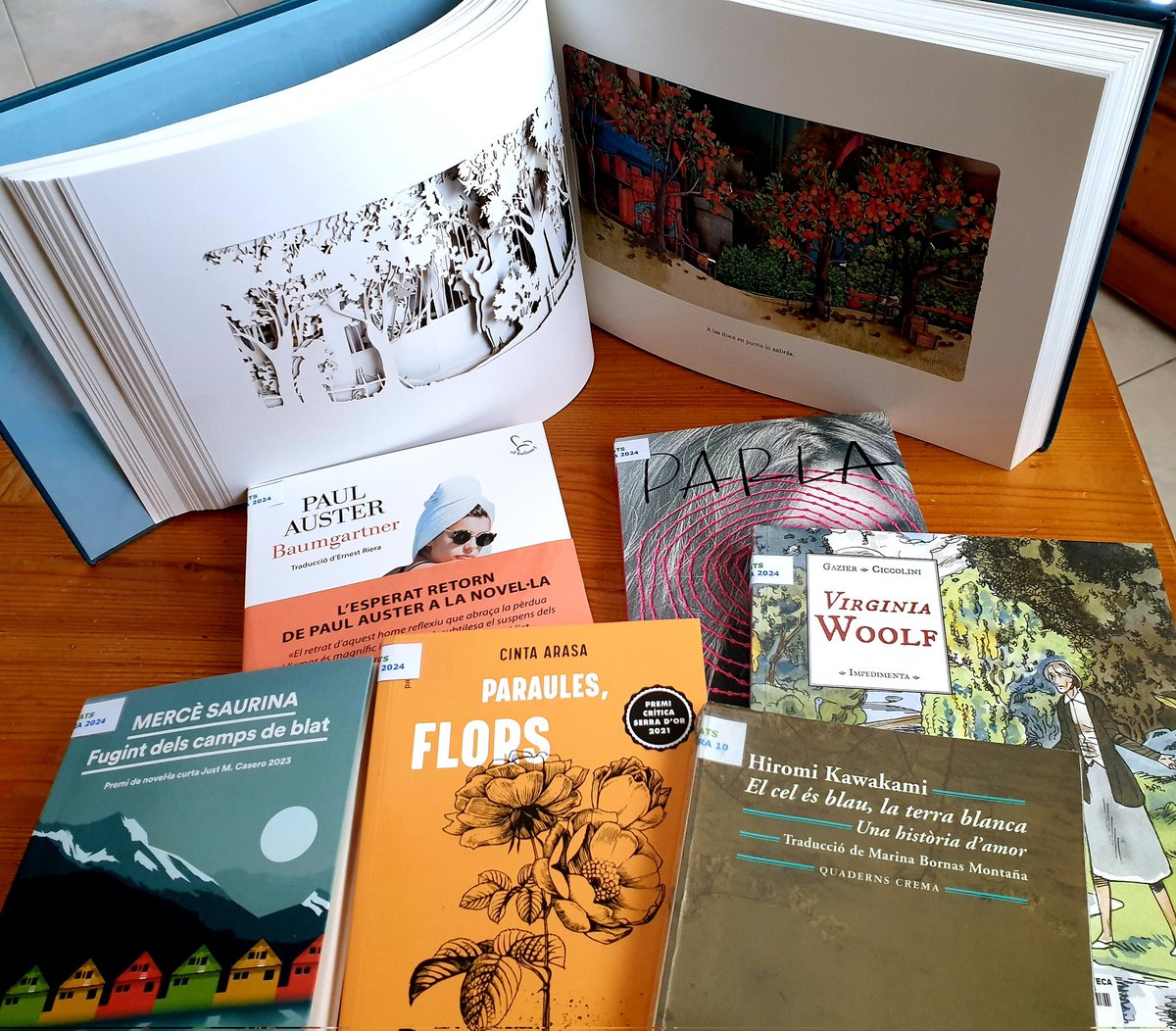 Visites a la biblioteca que són un autèntic regal.
Quina sort que tenim de comptar amb professionals que s'estimen la seva feina, que t'aconsellen i instrueixen.
Primera parada de #SantJordi24
Biblioteca Joan Vinyoli
#llegim #llegimiensagrada