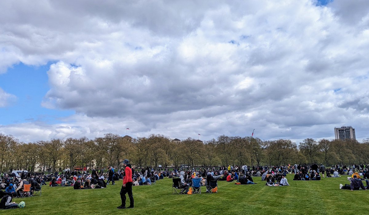 A strong smell of cannabis in Hyde Park this afternoon #420day