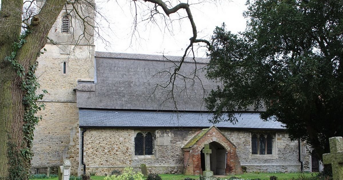 Rare thatched church with original #MedievalWall paintings hidden in #RuralVillage - #eastanglia #suffolk #essex #Ipswich #cambs #norfolk #colchester bit.ly/4aBLGG4