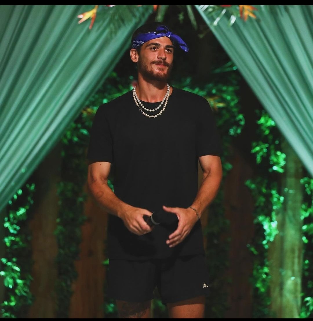 Niye elendin oğlumm salakk