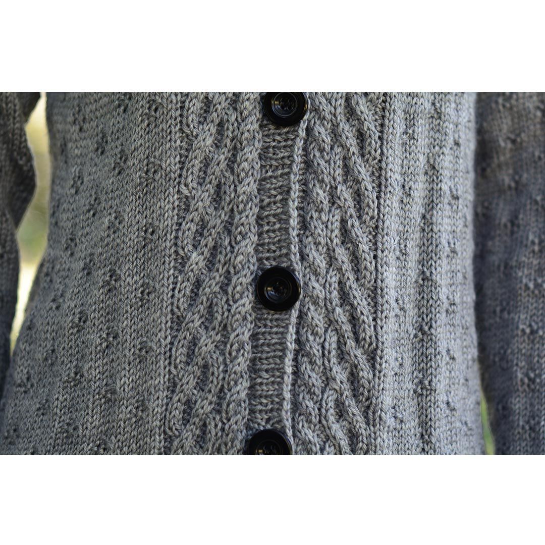 CascadeYarns's tweet image. 💎 Diamond Cardigan in Pacific Sport
Designed by Cheryl Beckerich
Download this free pattern on our website - buff.ly/3Q4aG0q 
#CascadeYarns #CascadeFreePattern #freepattern #PacificSport #knitinspo #knitcardigan #diamond