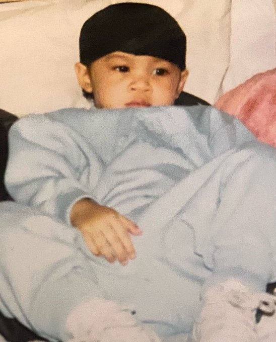 Bday in 2 days so here&rsquo;s me as a baby https://t.co/D2TzLlhhRC