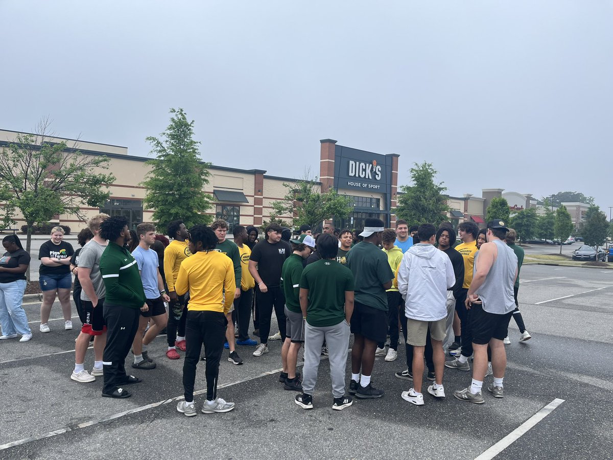 CoachKwill's tweet photo. A huge thank you to All our #MonarchMade #MUFootball football players who came to volunteer and setup for the Follow The Spectrum - Autism Awareness Event in Fayetteville today! https://t.co/CmmLRUvfKp