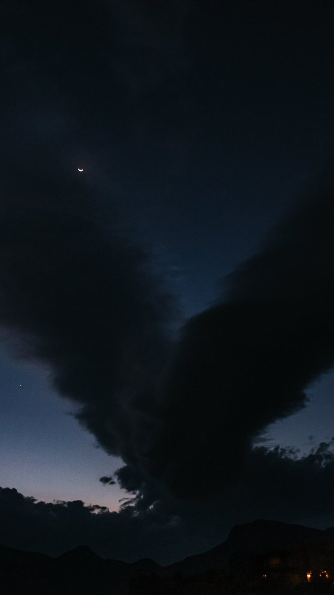 الغُروب الخيالي في الجبل الأخضر ✨