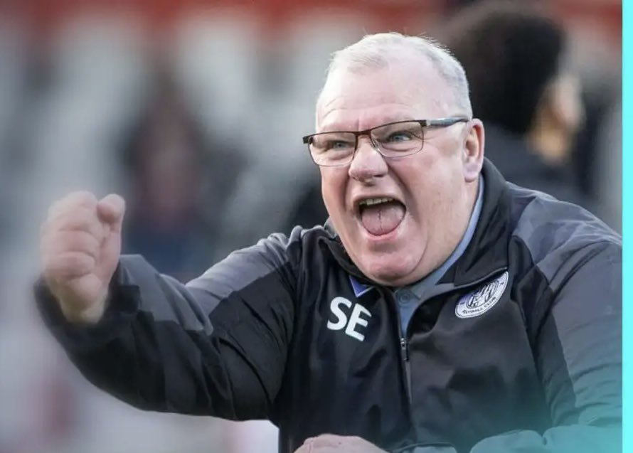 StatsChristian's tweet image. Steve Evans last match as #Rotherham manager was in a 2-0 away win against Gary Rowett’s #Birmingham in Sept 2015.

He faces the Blues and Rowett on his return 

#RUFC #Millers #KRO #BCFC