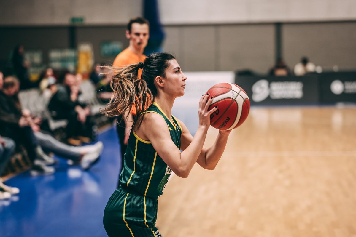 McrGiants's tweet photo. 🤩 Idil leads the way for us at the half with 12 points off the bench!!
👏 Brooklynn leads the team in rebounds (6) and assists (4)...
#IAMGIANT #BritishBasketball https://t.co/drlpI2oRPB