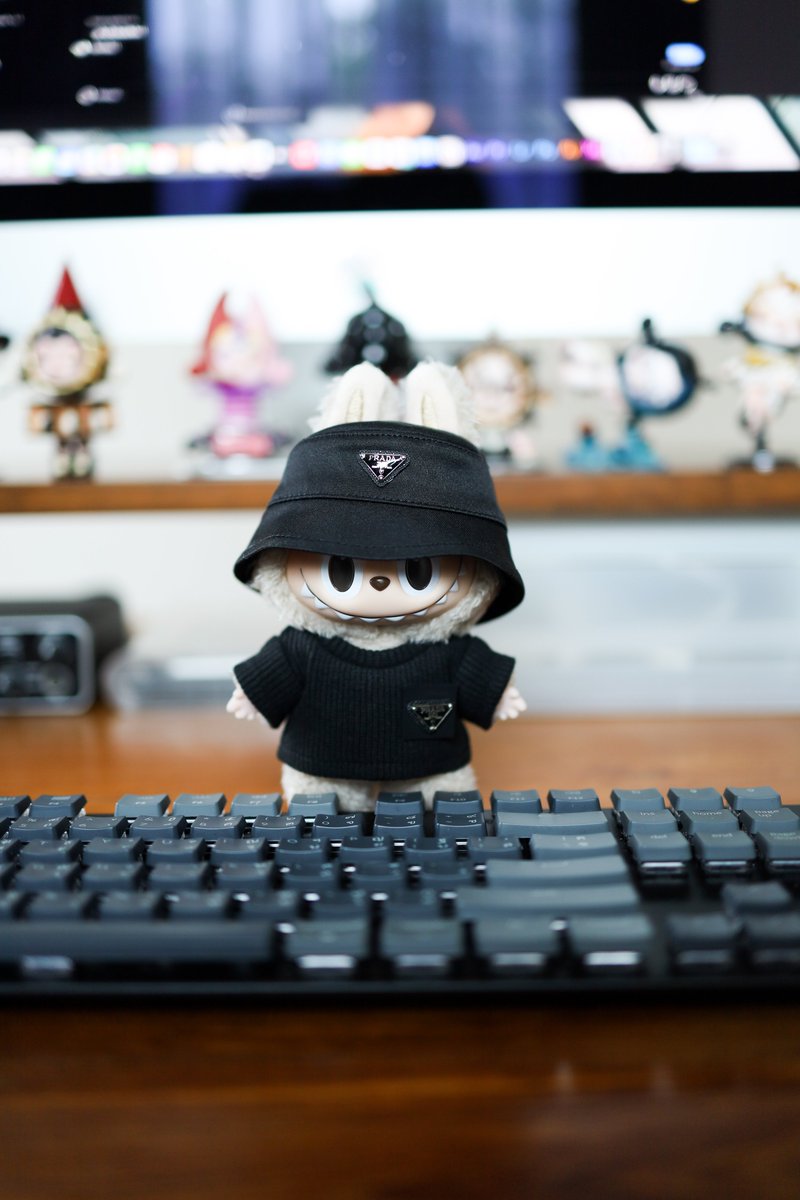 ลูกสาวจ๊าบละคร้าบบบ ชุดเพิ่งมาส่ง ฮ่าๆๆ #ลาบูบู้

ได้มาจากร้านนี้ แต่รอของนานหน่อยนะ: shope.ee/7UtpHatDHI